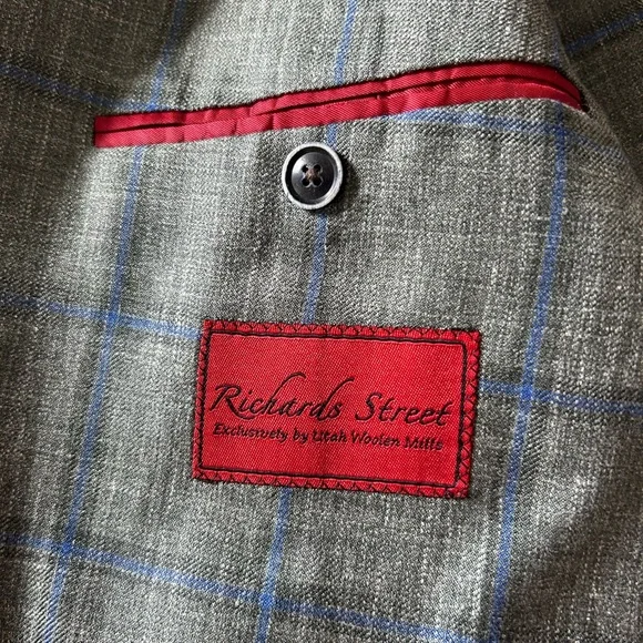 Samuel Sohn Men's Blazer. Size 44 (chest) Reg 6